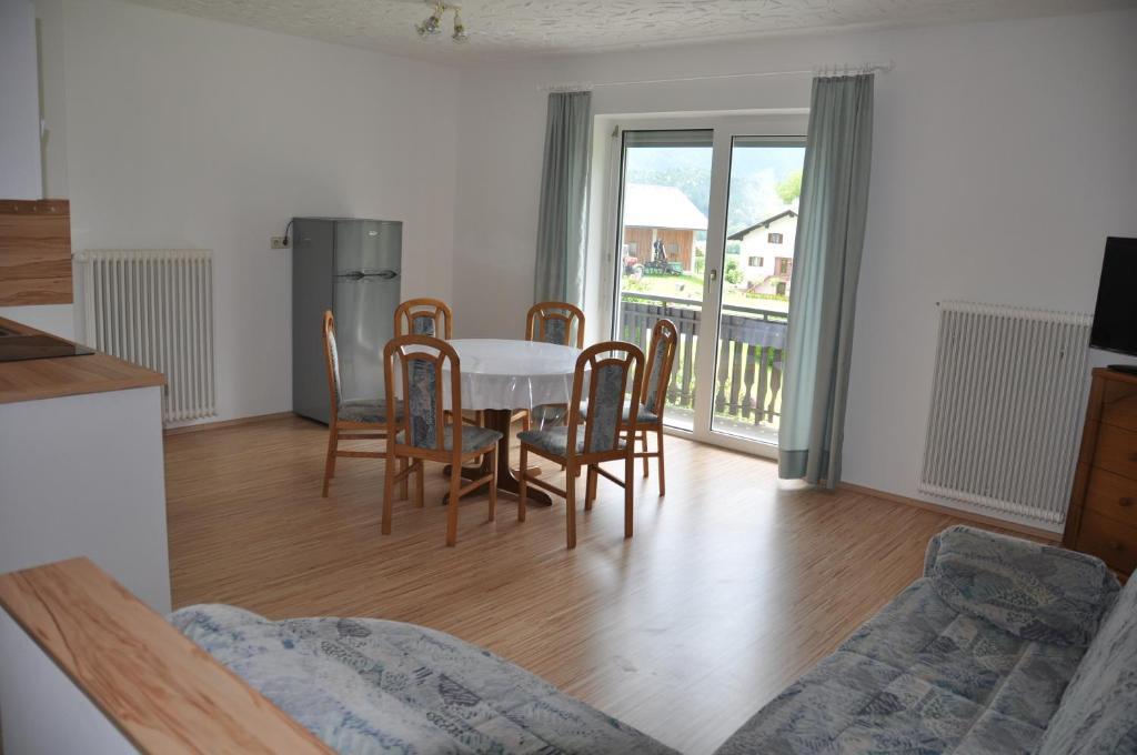 Ferienwohnungen Familie Jarnig Inge Gortschach  Room photo